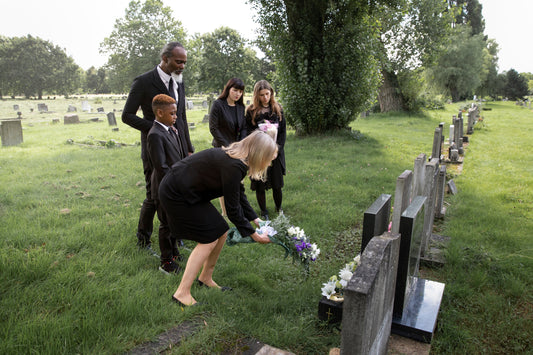 Types of Cremation Ceremonies – Honoring Loved Ones with Memorials and More