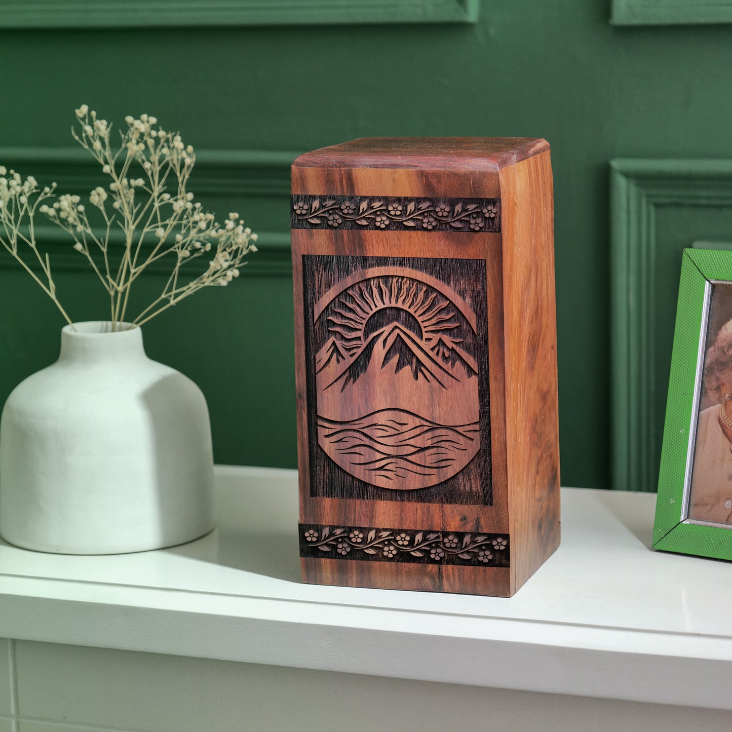 mountain Urn Size 14 Inch 14”(H) x 7.5”(W) x 7.5”(L)