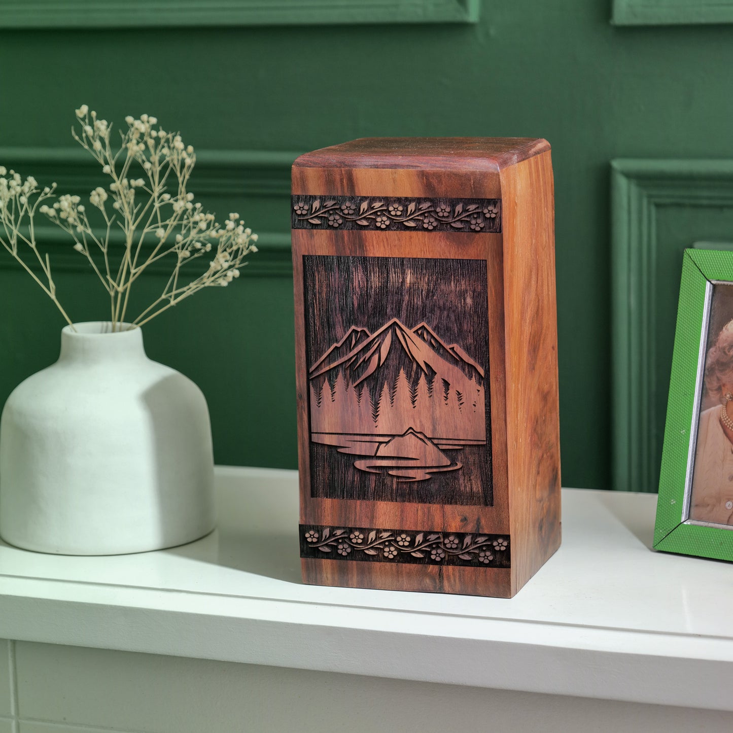 mountain Urn Size 14 Inch 14”(H) x 7.5”(W) x 7.5”(L)