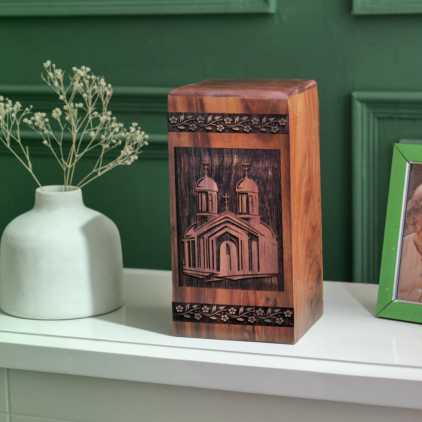 sameba Urn Size 14 Inch 14”(H) x 7.5”(W) x 7.5”(L)