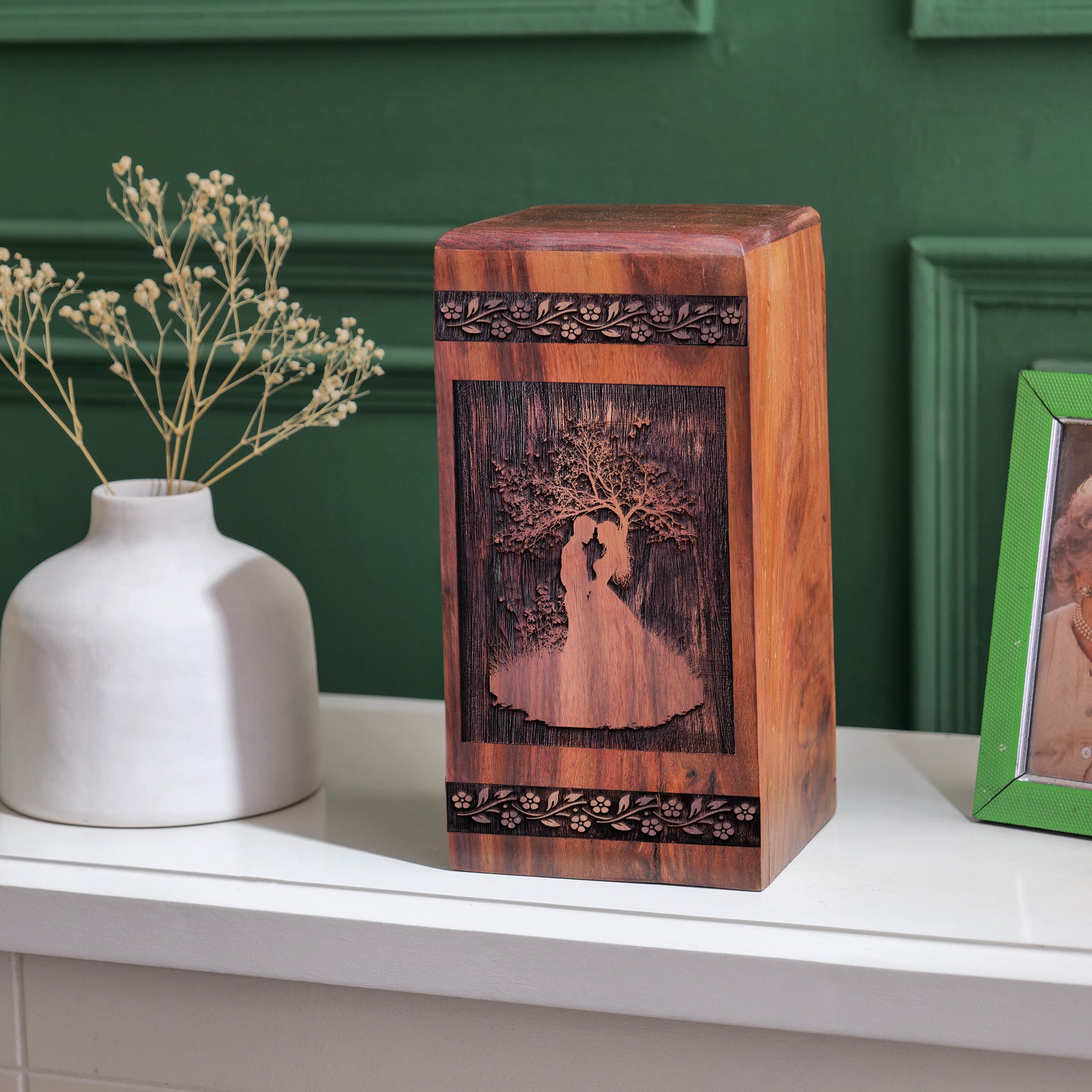 couple Urn Size 14 Inch 14”(H) x 7.5”(W) x 7.5”(L)