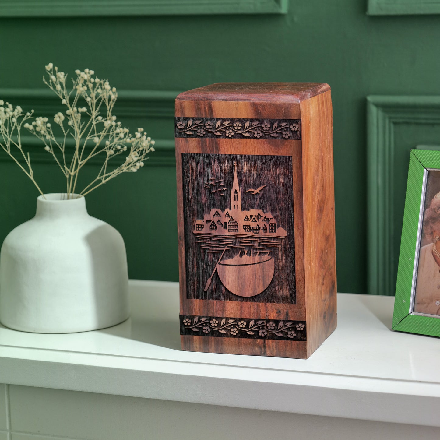 historic Urn Size 14 Inch 14”(H) x 7.5”(W) x 7.5”(L)