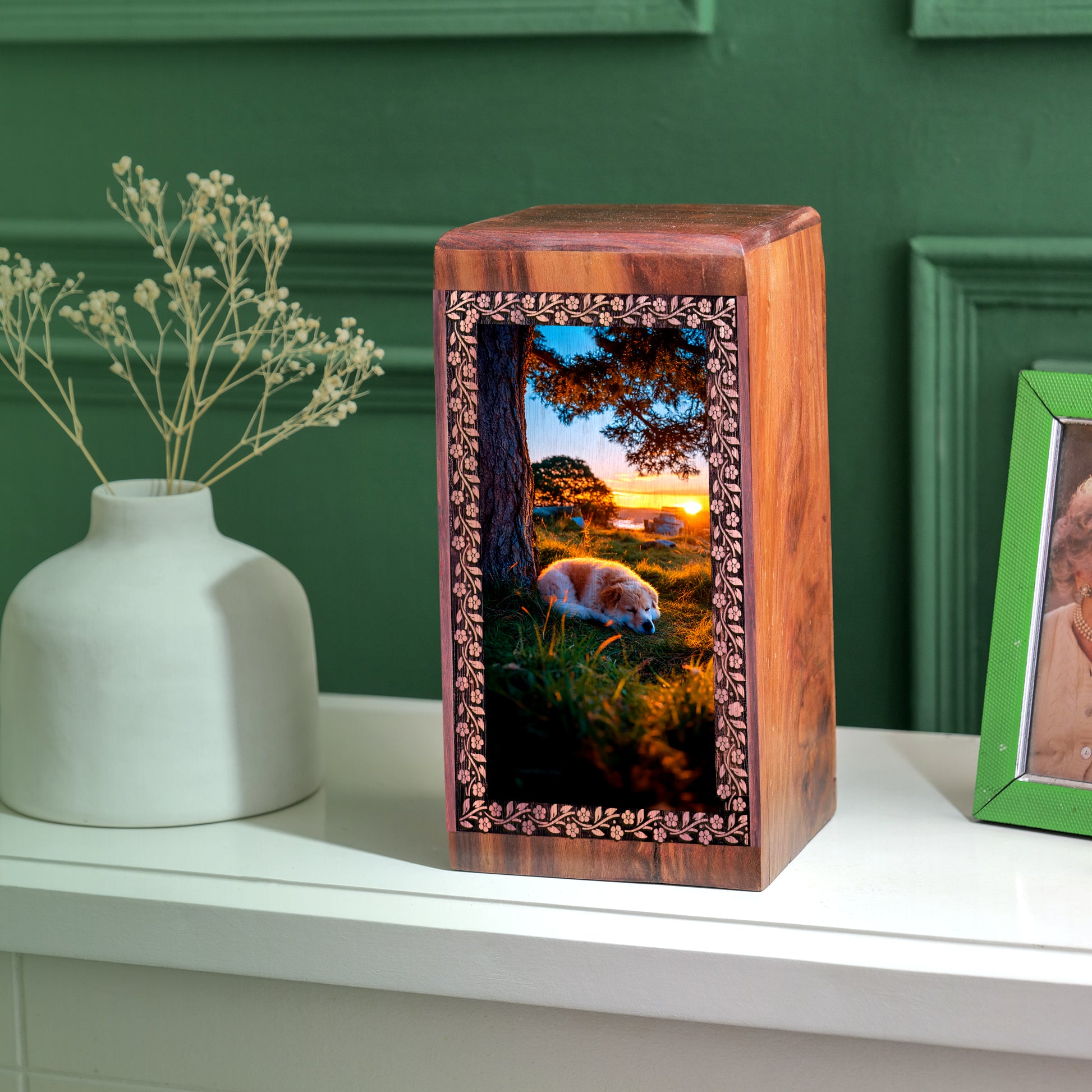 Handcrafted Cremation Urn For Pet Dog - Dog's Ashes Memorial Urn